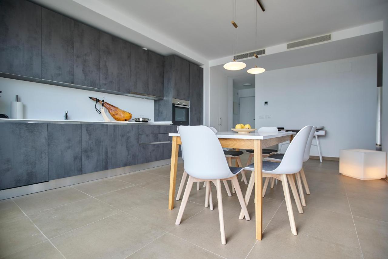 Penthouse With Stunning View And Rooftop Terrace Manilva Exterior foto