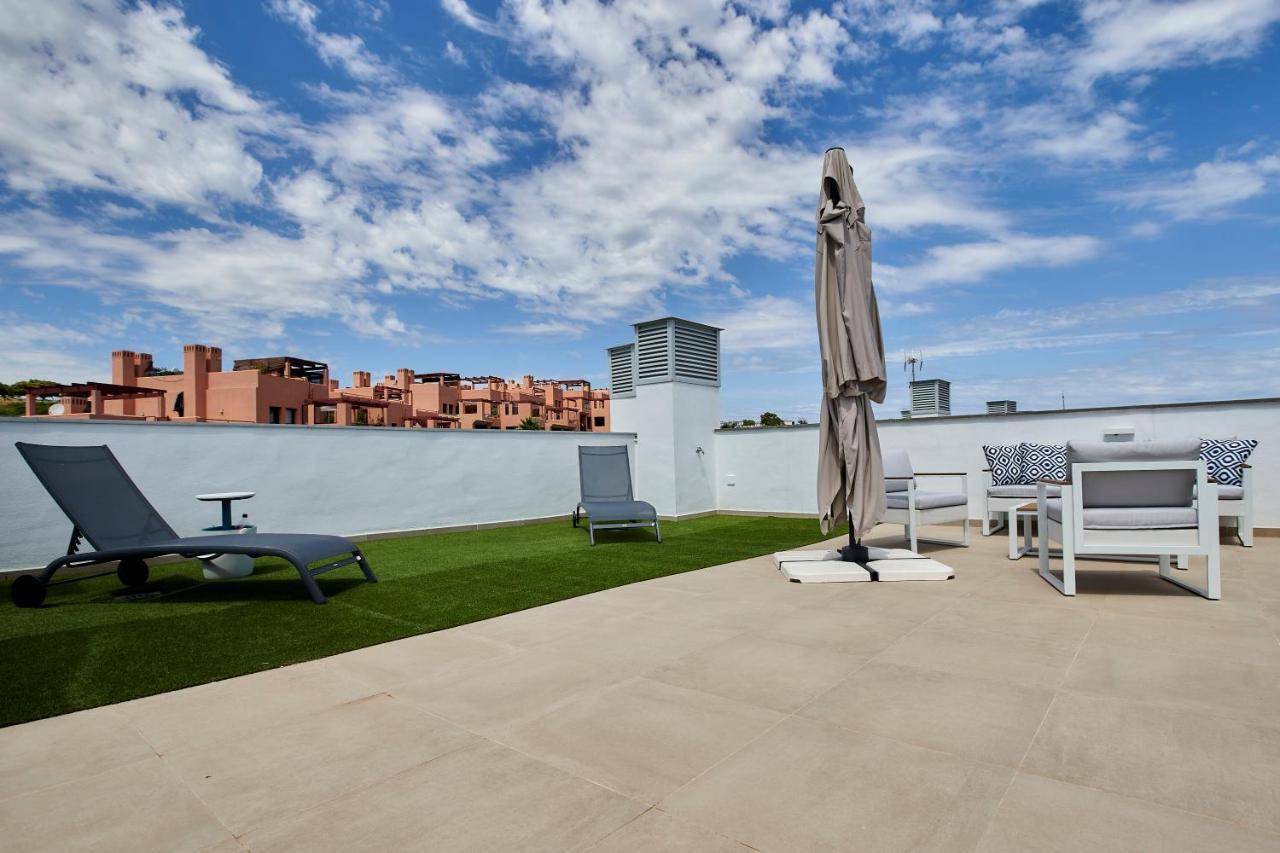 Penthouse With Stunning View And Rooftop Terrace Manilva Exterior foto